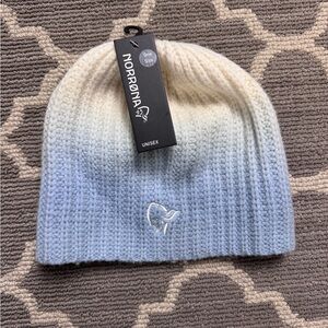 NWT Norrona women’s hat O/S